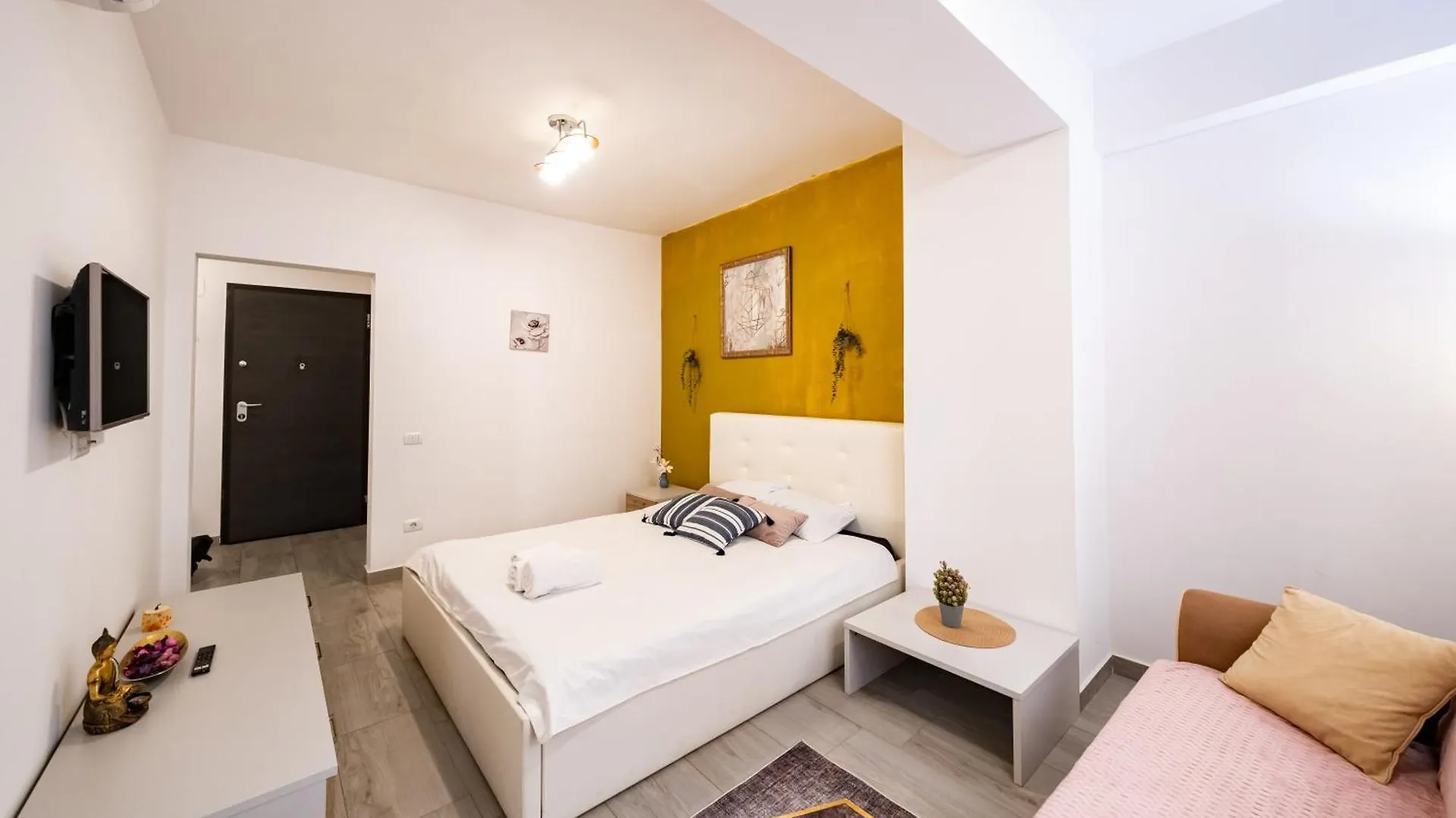 The Golden Studio - With Free Gym Bucarest Roumanie