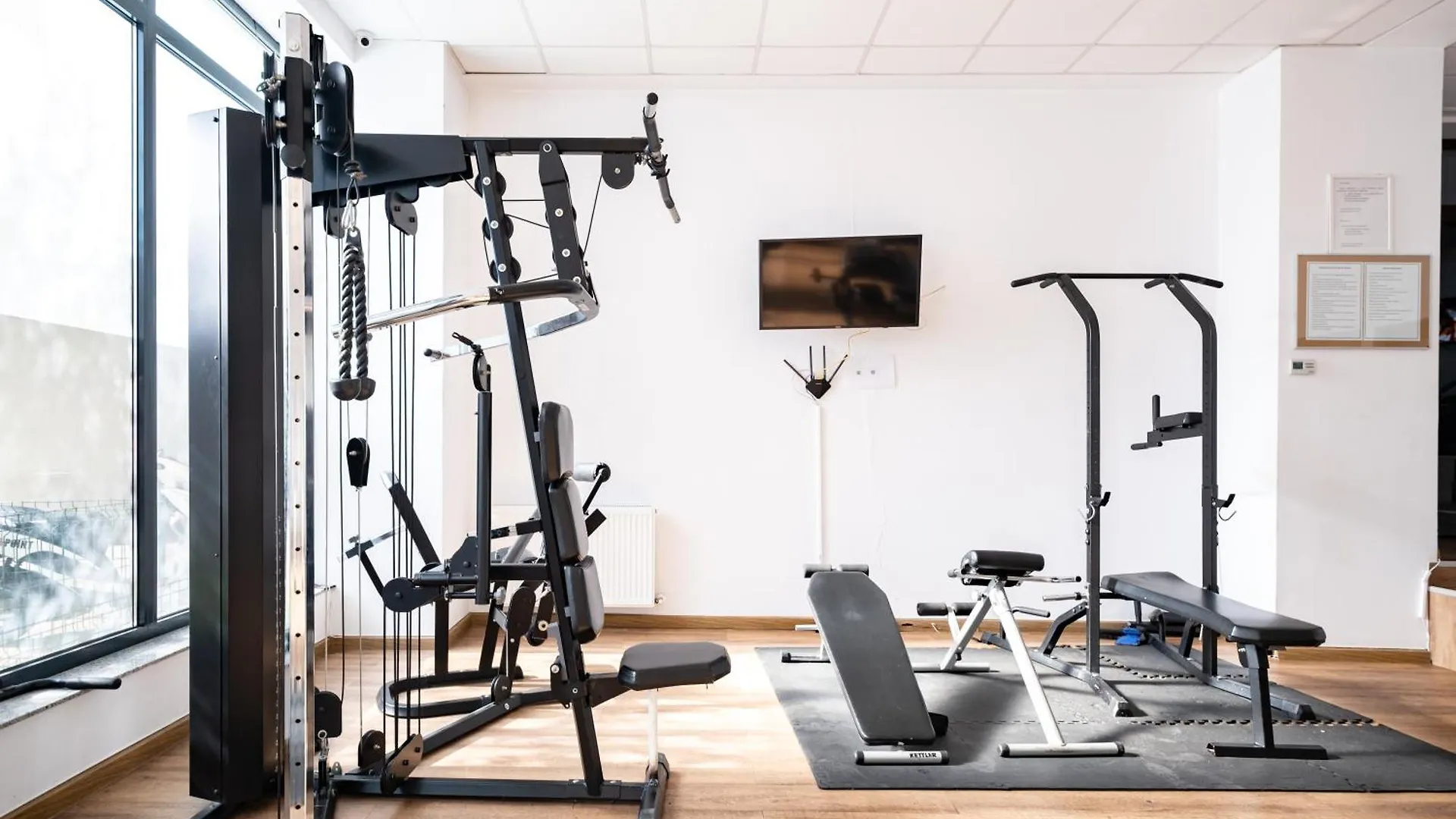 The Golden Studio - With Free Gym Bucarest 0*,  Roumanie